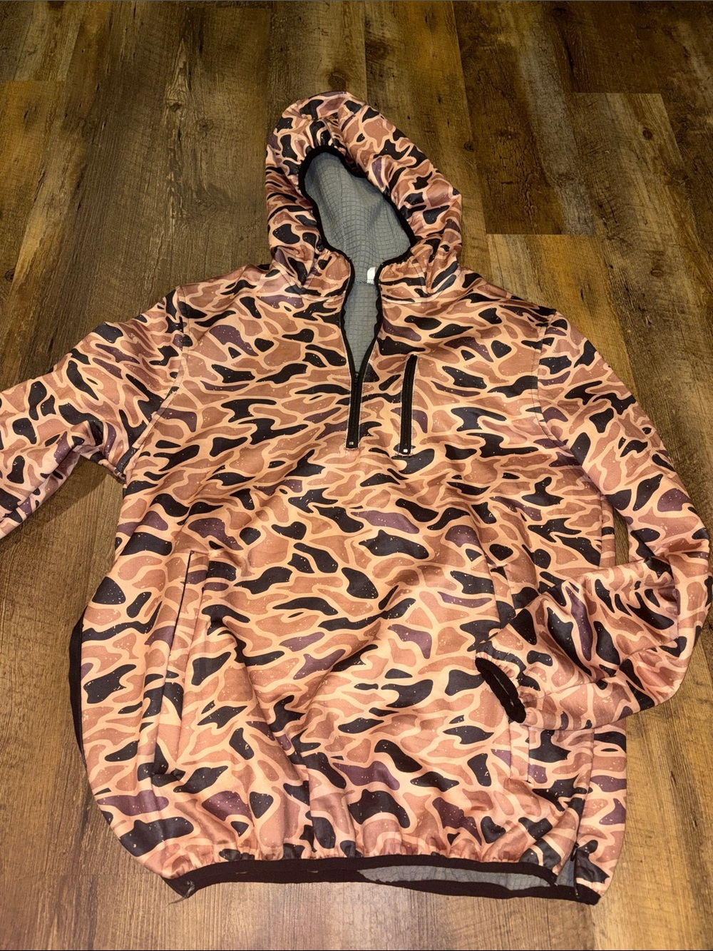 Men’s camo hoodie